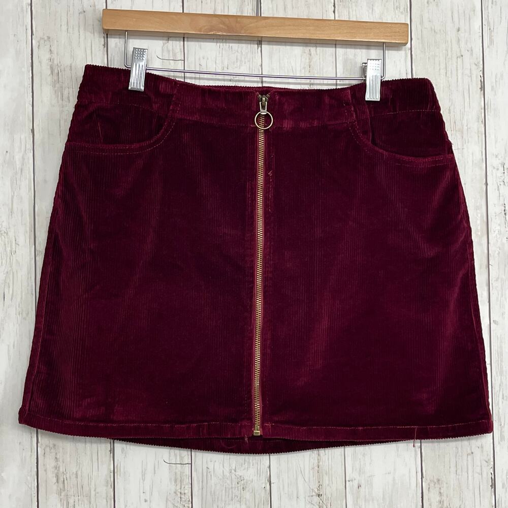 Mudd Maroon Corduroy Full Zip Accent Mid Rise Warm Holiday Mini Skirt 15